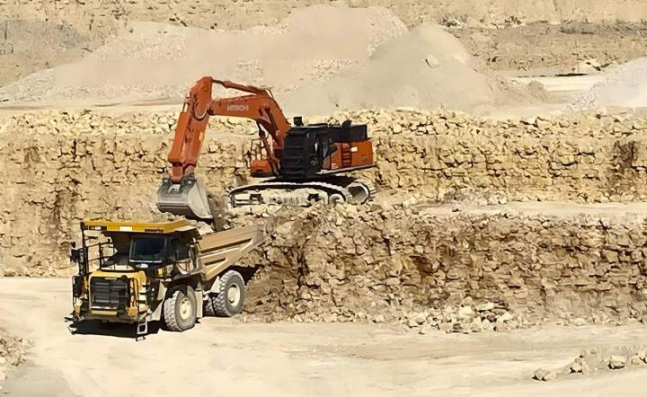 Engin d'exploitation de carrière Laimont